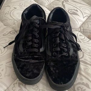 Black velvet Vans